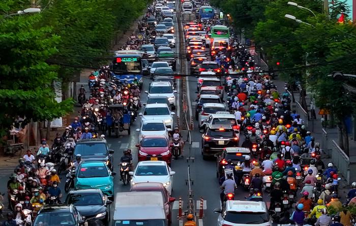 BUKA TUTUP PUNCAK 10 November 2024, One Way ke Bawah Jam Berapa Hari Ini?