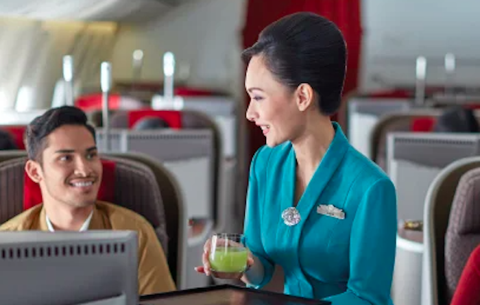 LOWONGAN KERJA Garuda Indonesia Desember 2024: Cabin Crew dan Chef!